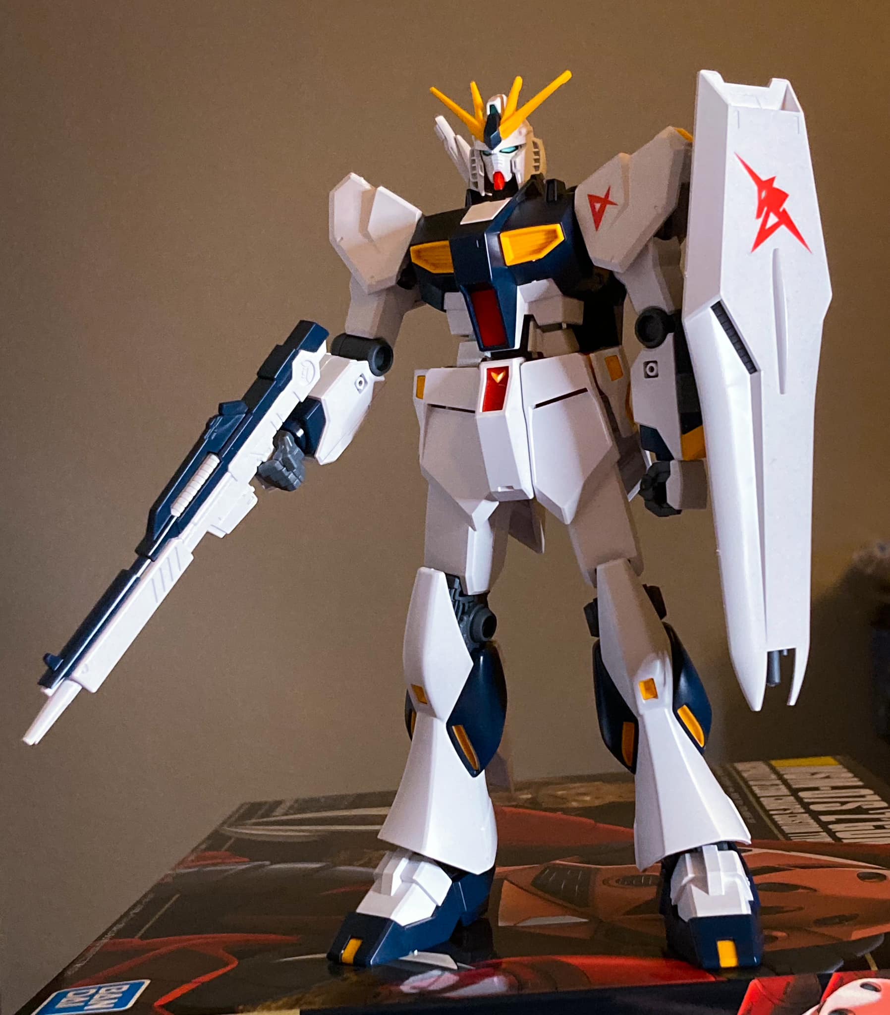 Gundam Universe RX-93 V Gundam Real Marking Plus Ver. review