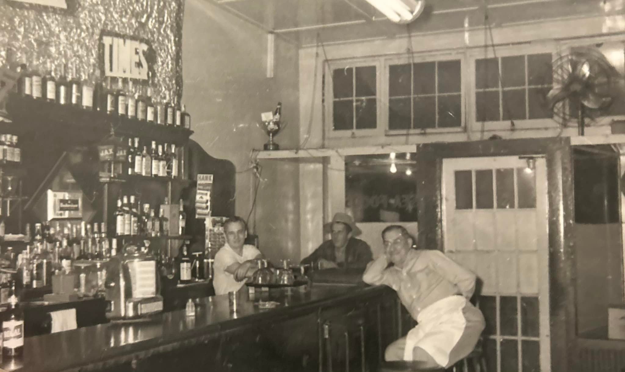 harry's bar s.w corner of 29th and tasker
