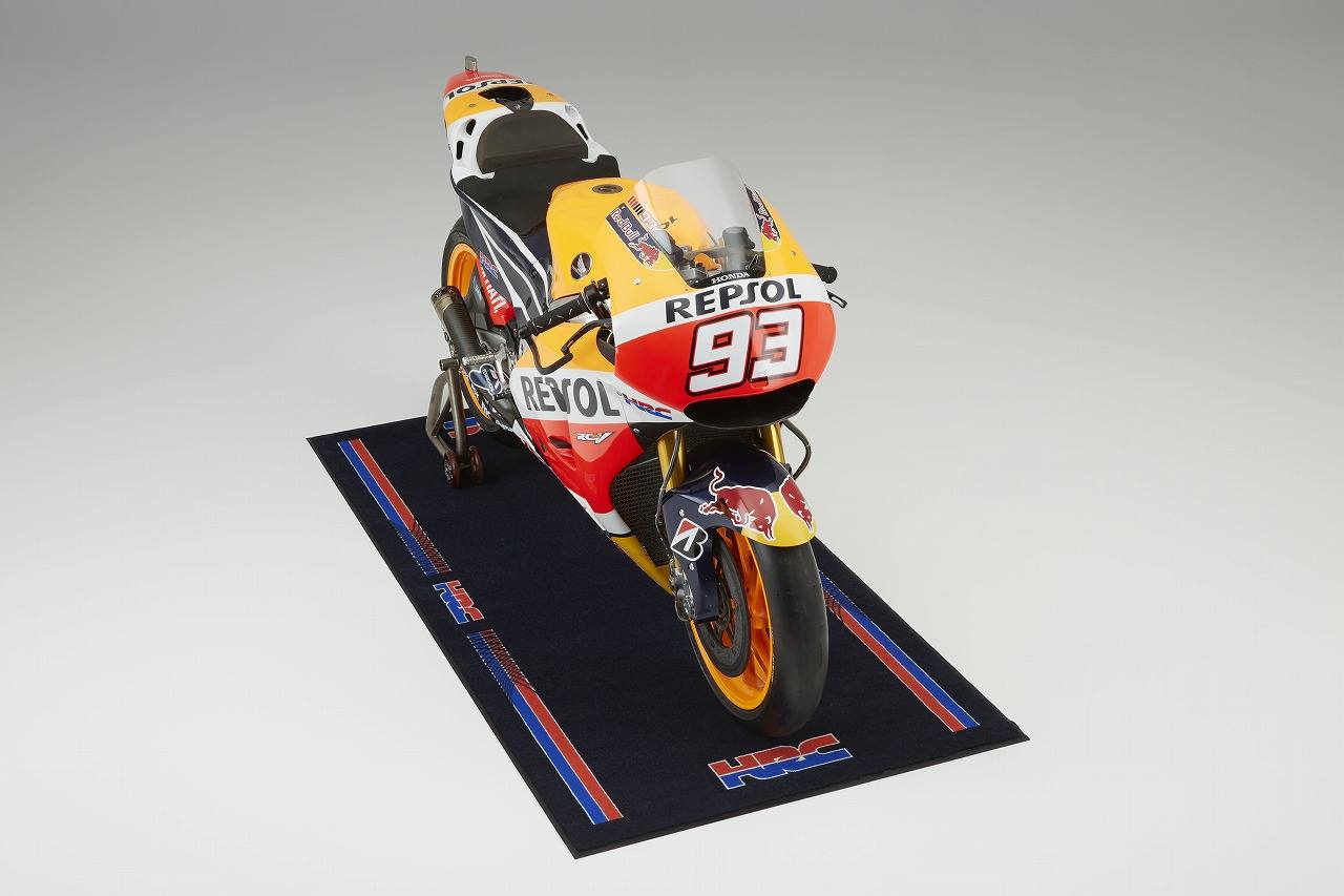 HRC RACING GEAR第一弾 レーシングメンテナンスマットを発売