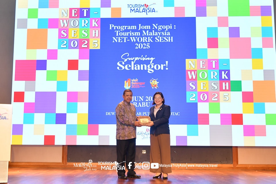Tourism Malaysia... - Tourism Malaysia Wilayah Timur - Pahang