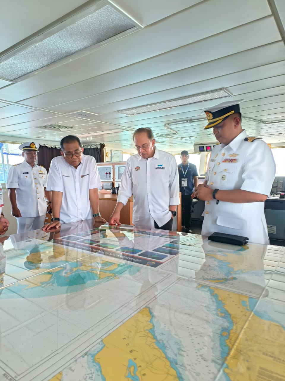 Tentera Laut Diraja... - Tentera Laut Diraja Malaysia