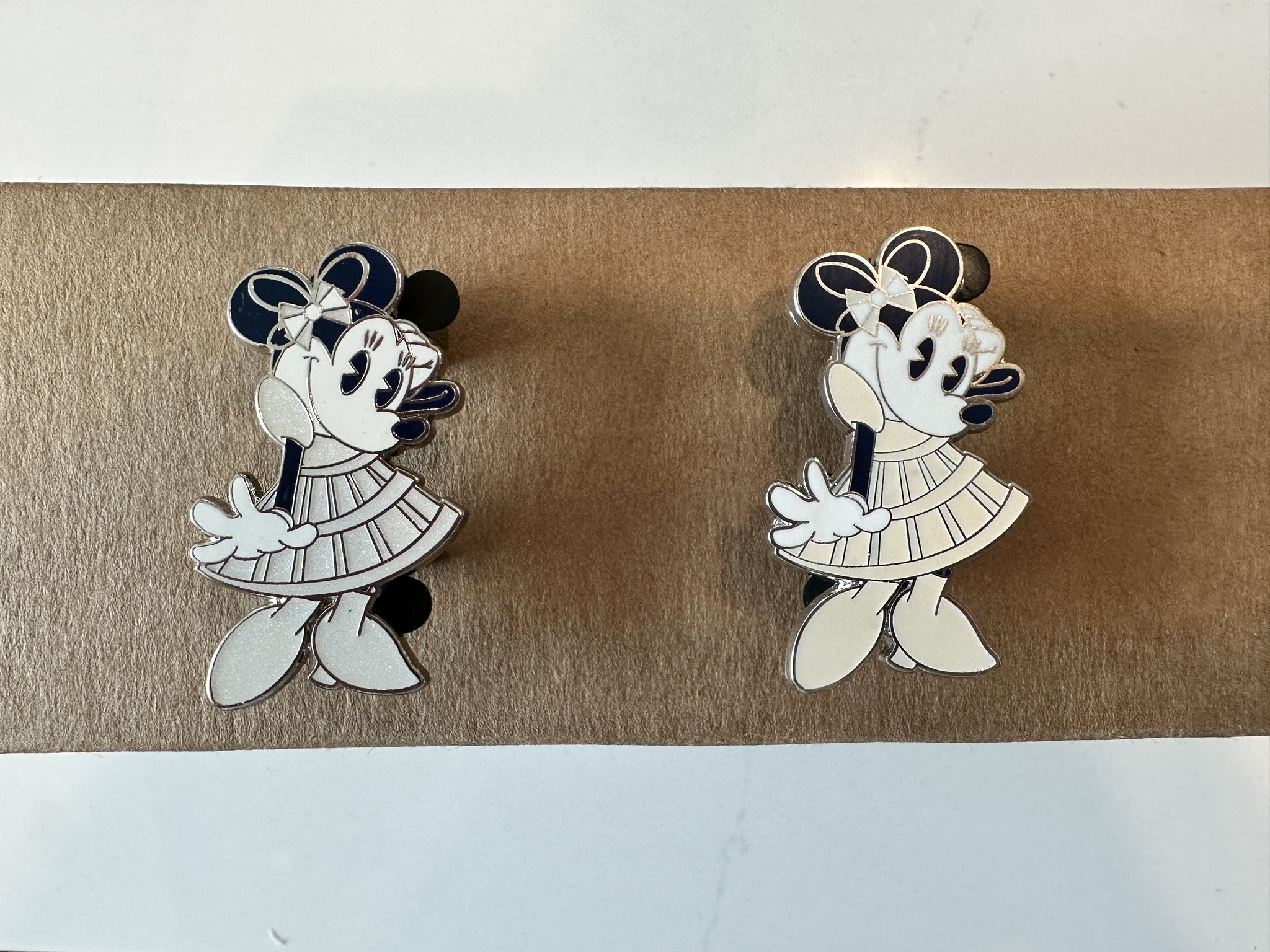 Unauthorized Minnie Mouse pin information needed