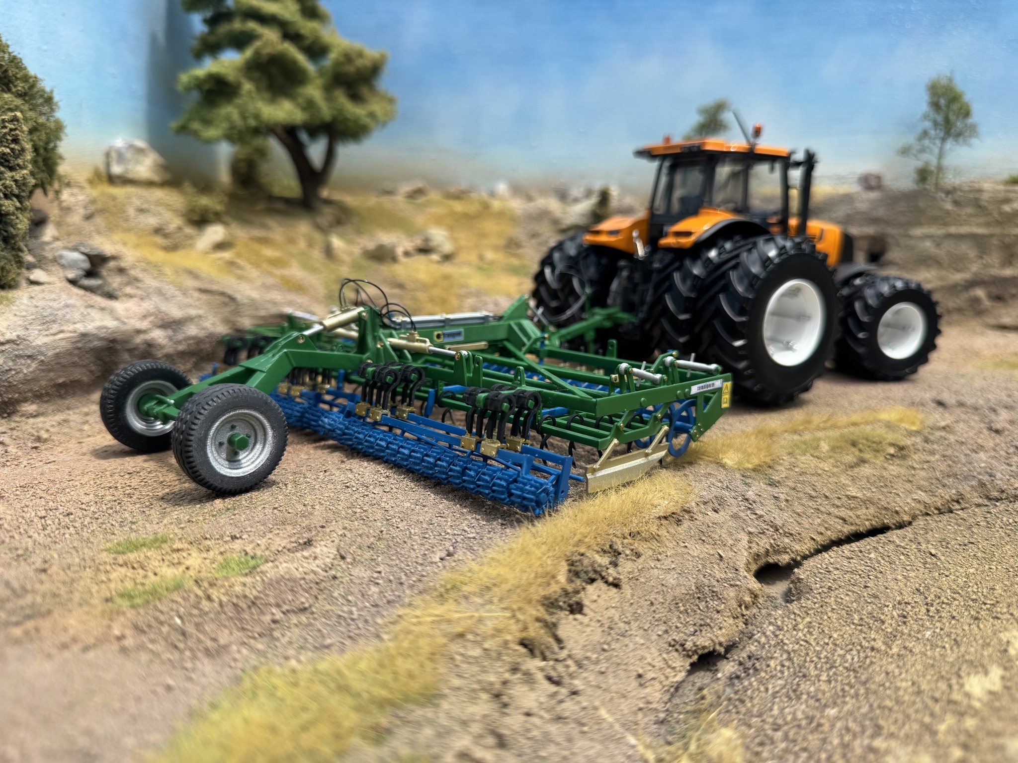 Modèle Réduit Tracteur Renault Atles 926RZ Avec Masse Avant – Échelle 1/32 Universal Hobbies – Neuf