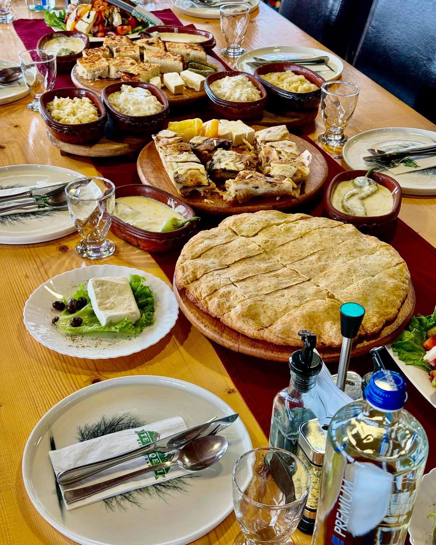 Villa & Restaurant - Te Liqeni Rugove | Pejë