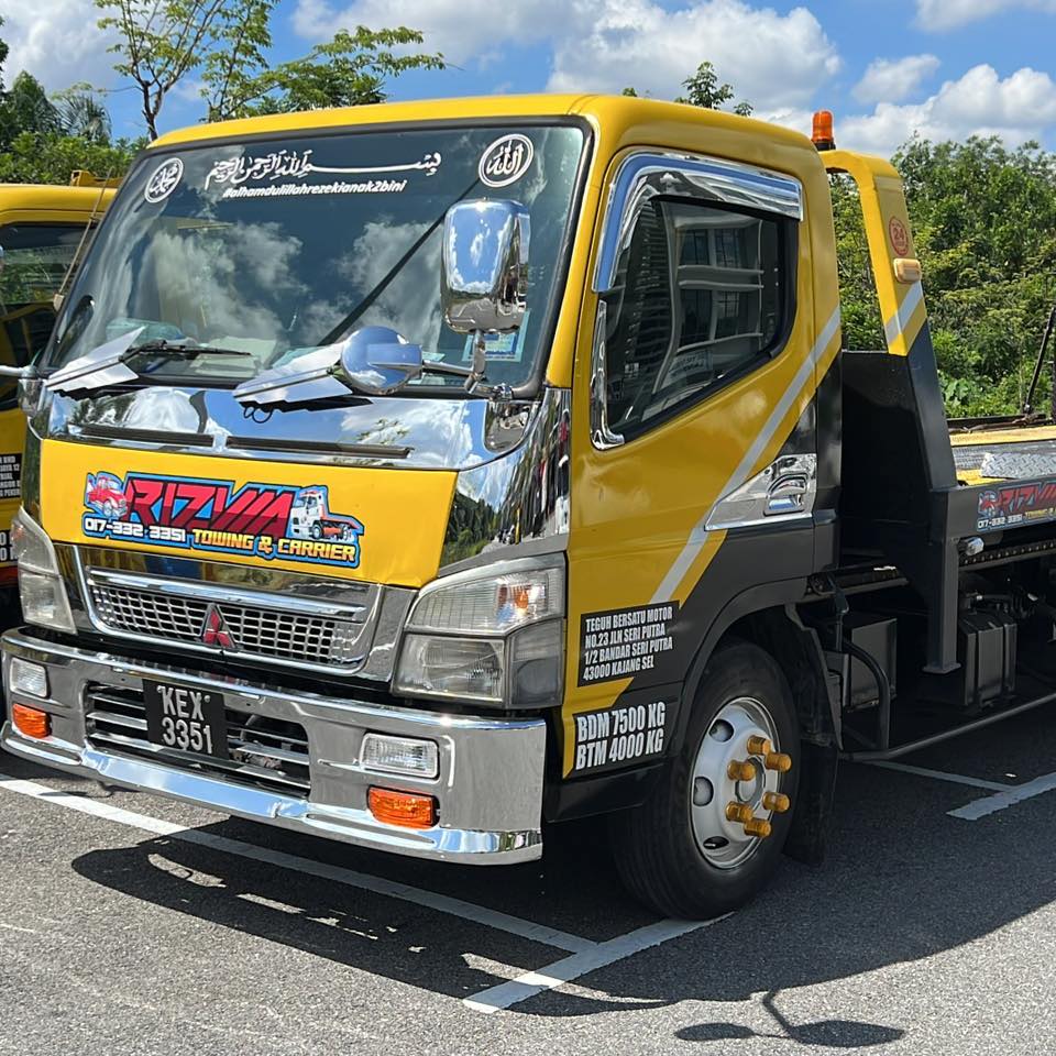Rizwa Towing&carrier / Ryn Garage | Cyberjaya