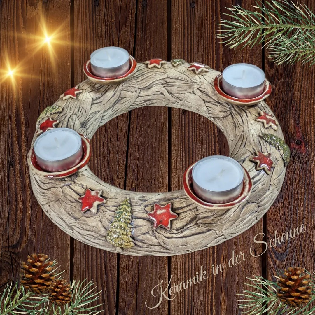 endlich geschafft!! Schon lange wollte ich eine Gipsform für einen Adventskranz haben. Selbst hergestellt von meinem Mann 🥰 und von mir mit Ton gefüllt😉 #weihnachtsdeko #adventskranz #lichteln #d