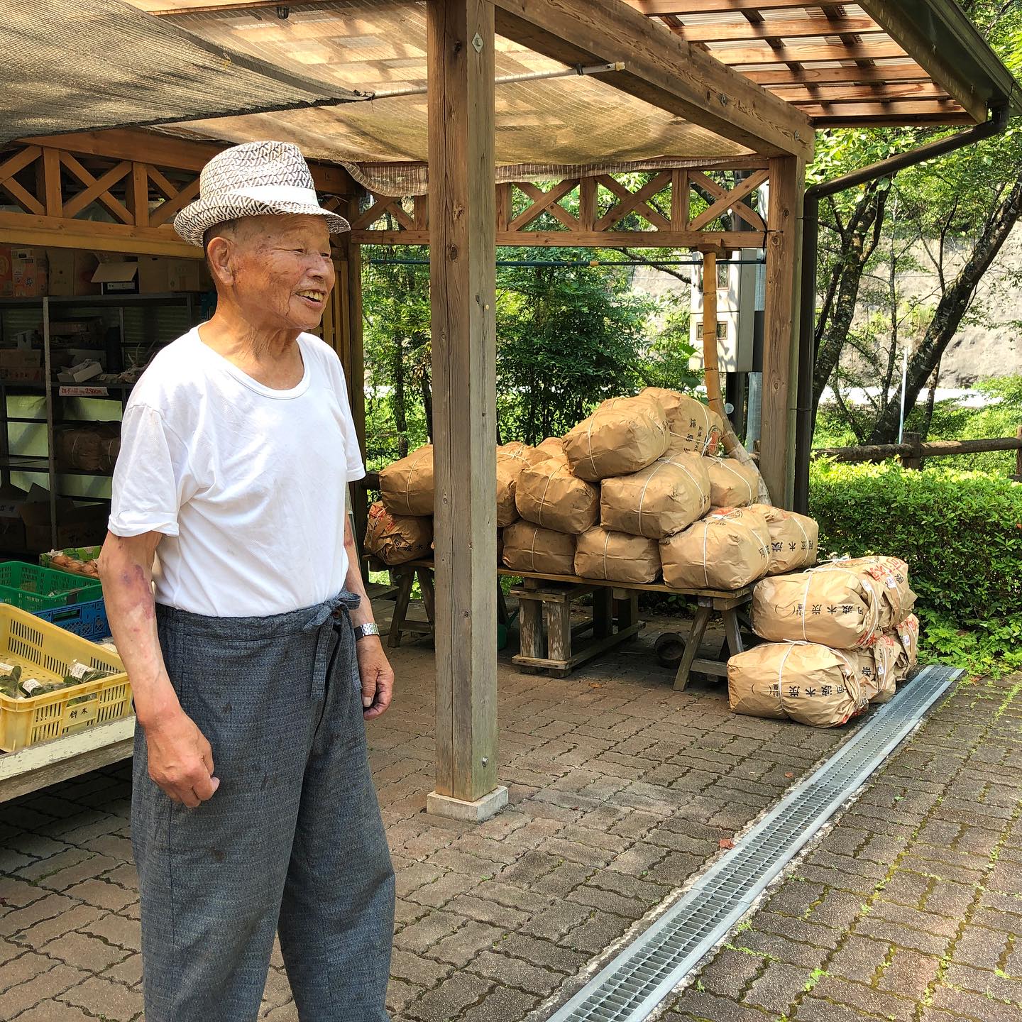 出張 名人