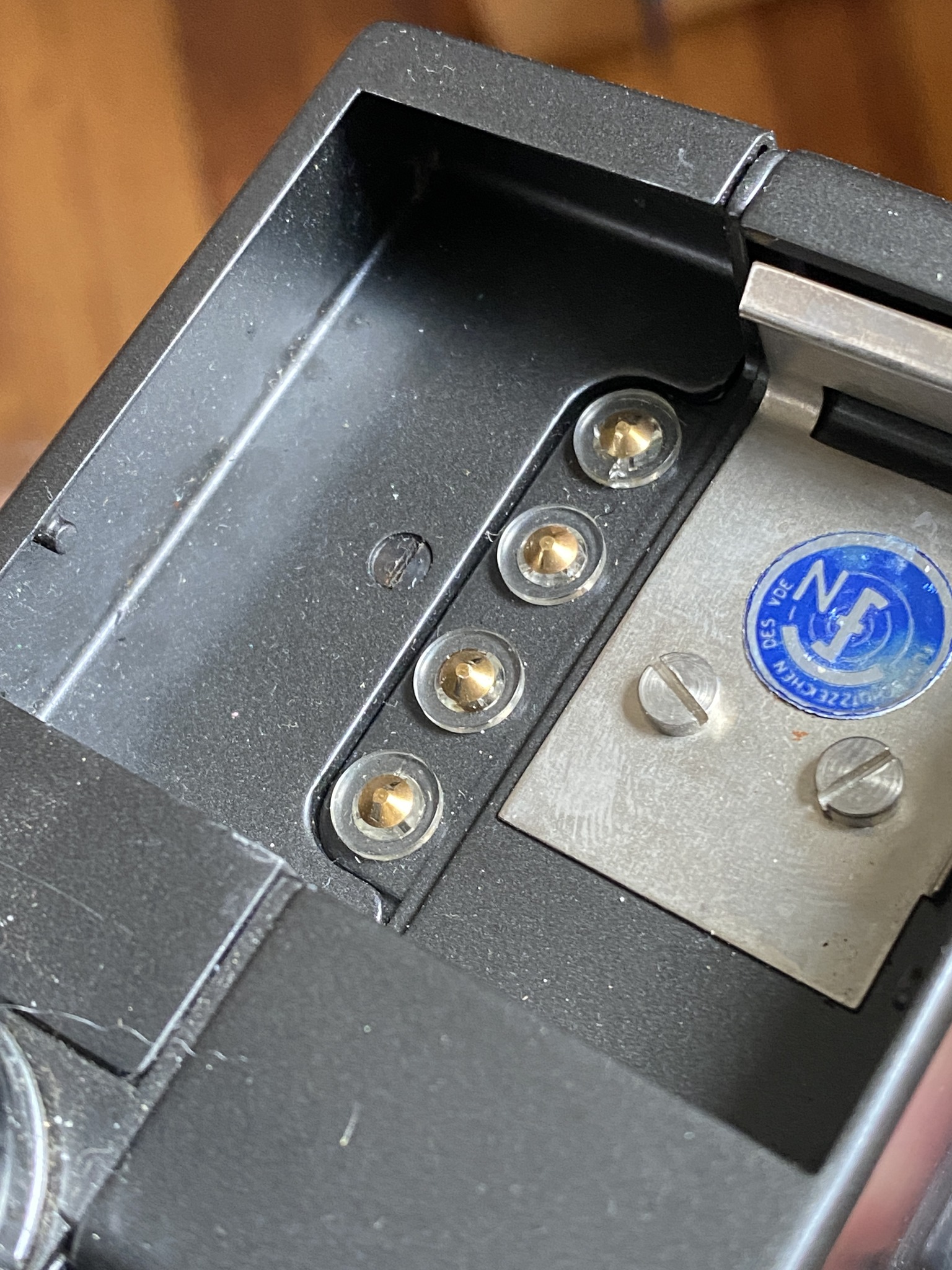 Fixing Leicina RT1 Power Issues with Leitz Electronic Control Unit ST1