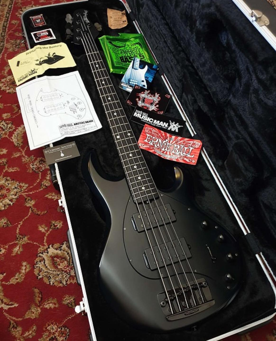 A Music Man StingRay 5 HH in Stealth Black. @cushmicsounds