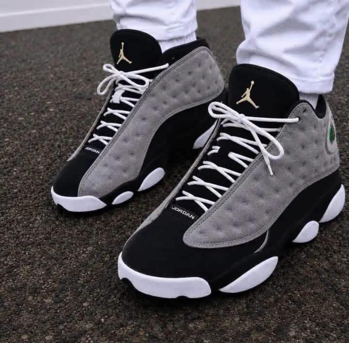 Air Jordan 13 “White & Black”🤍🖤🔥
