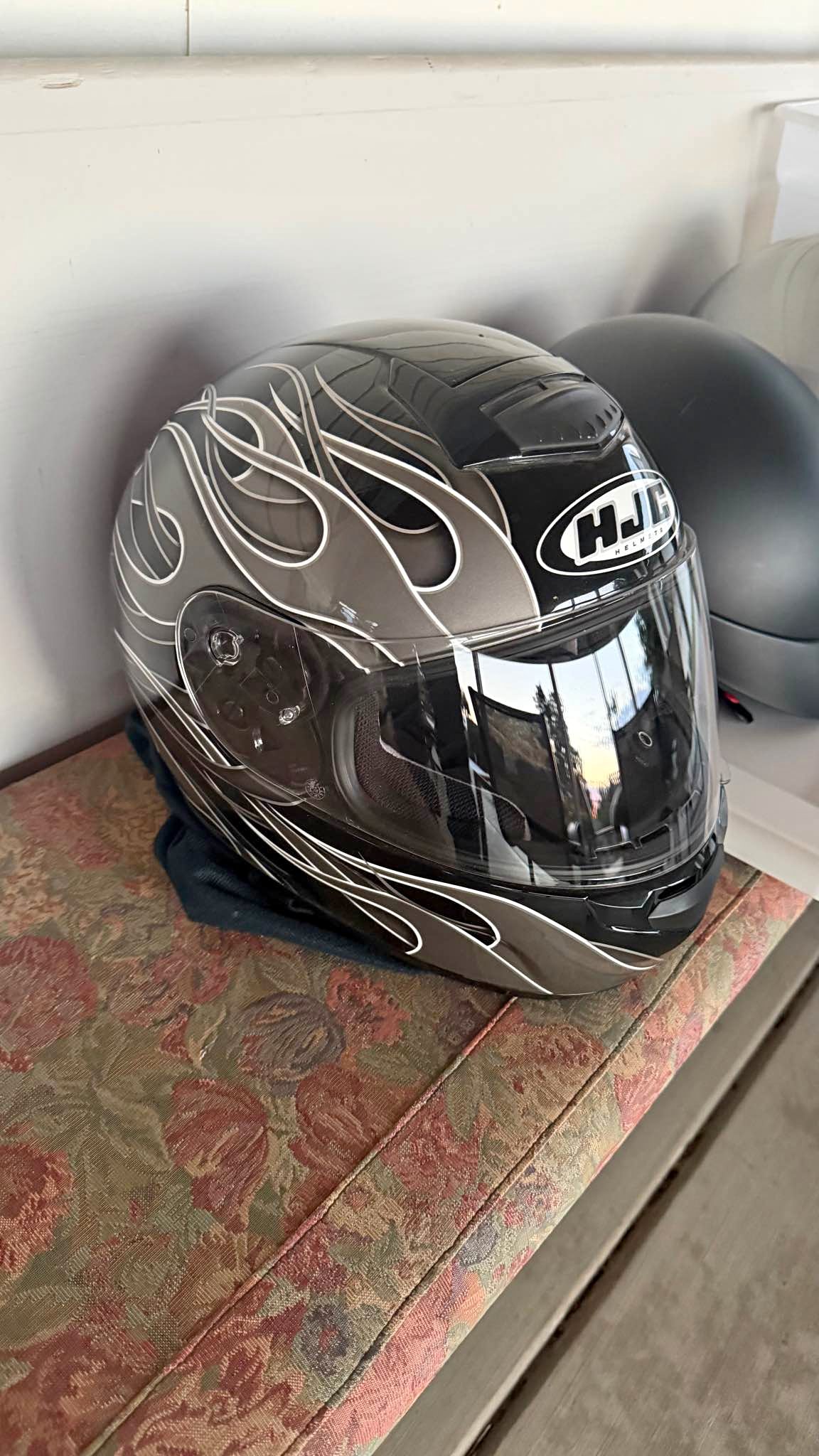discount motorcycle helmet Yesmotor Half Shell Hawk Style Helmets Compact Lightweight Open Face for Motorcycle Street Bike Cruiser Moped Color:MIFFY BLUE ZOO TRIP crossbody bag black Osprey Farpoint 55 Travel sensory experience like no