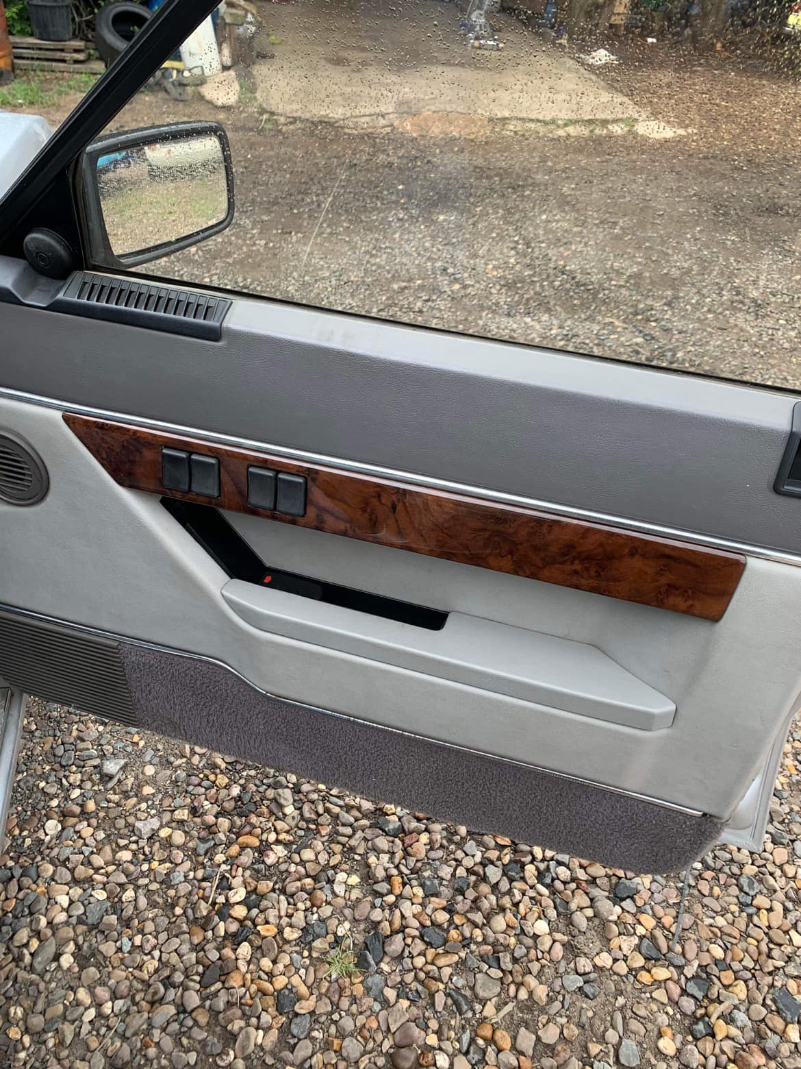 Rover SD1 VdP Efi... - Icon Classic Car Hire and Sales | Facebook