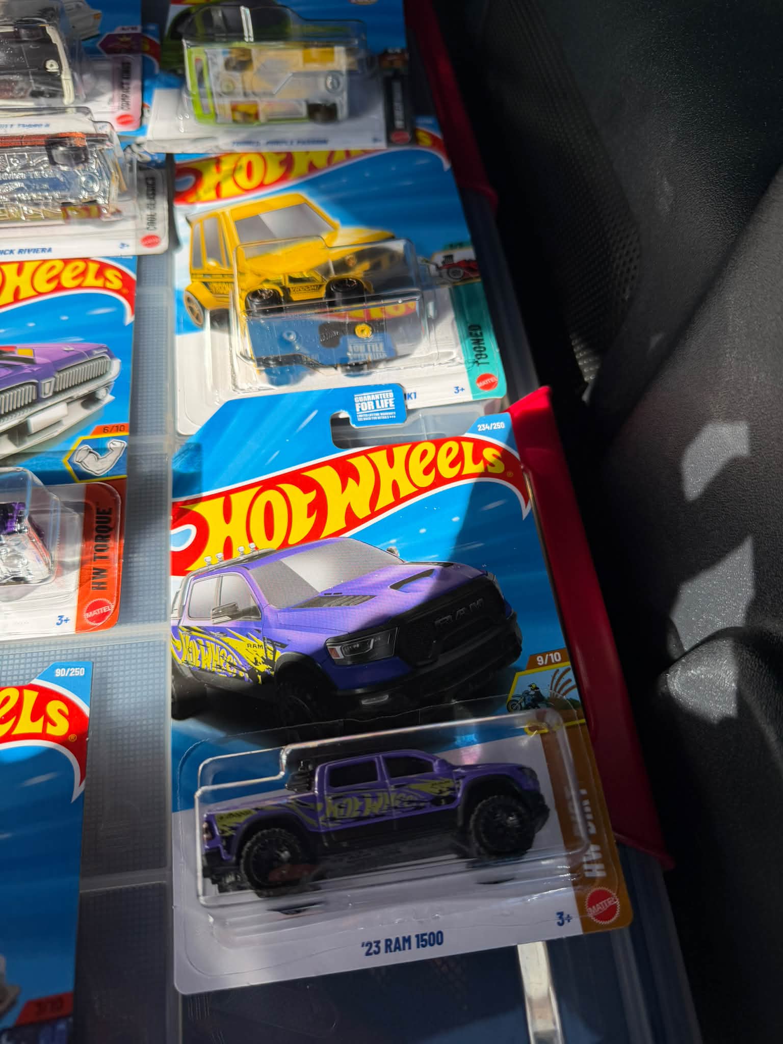 Some pick ups, unfortunately no TH но CK CK RYWRA HeeLs 주림