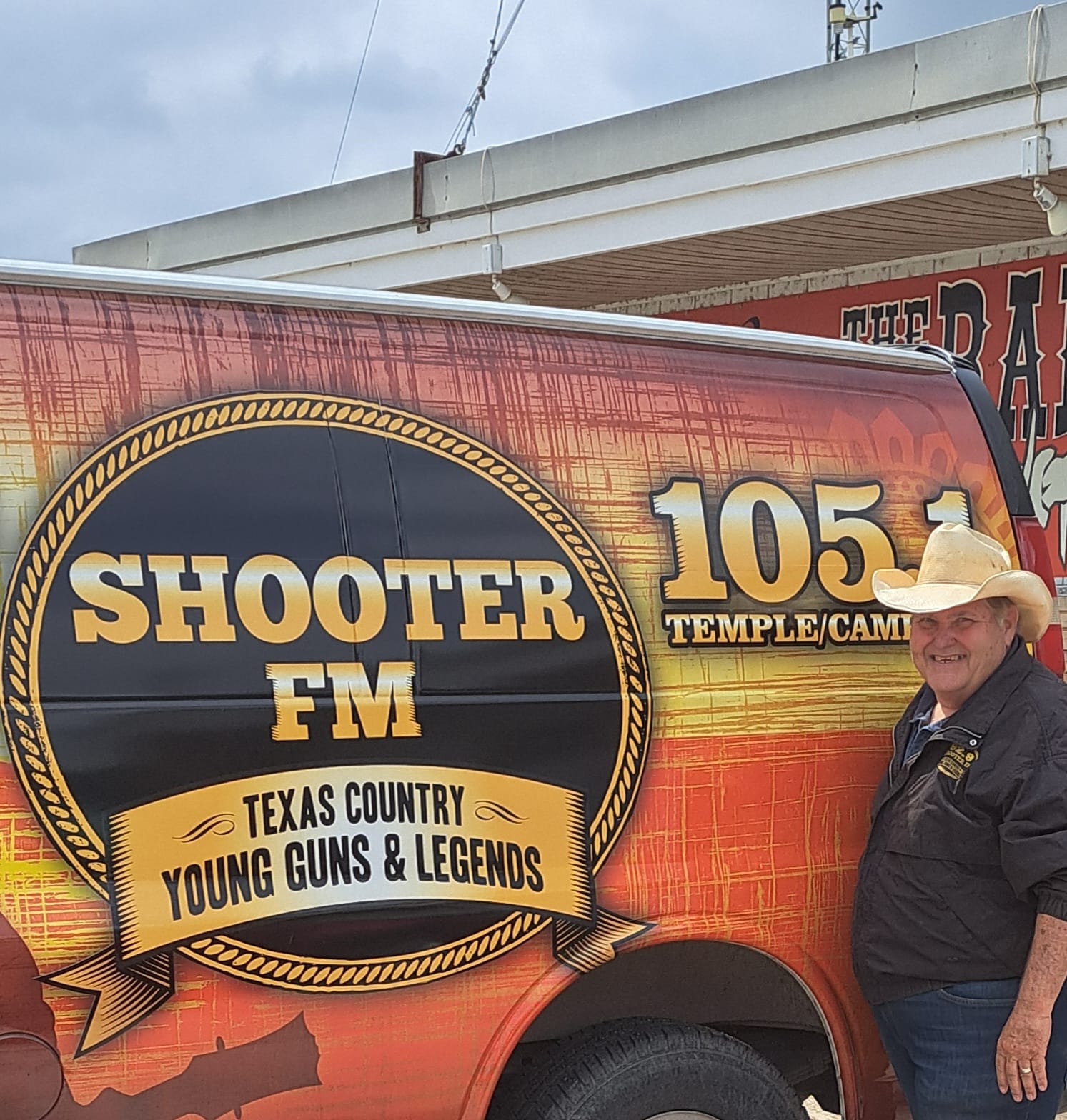 KMIL 105.1 The Ranch | Cameron TX
