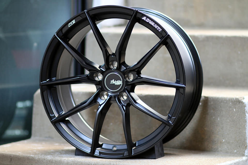 인터테크 - 인터테크 4월 신모델 입고예정 제품 Advanti MAGNETO 18 inch wheels... | Facebook