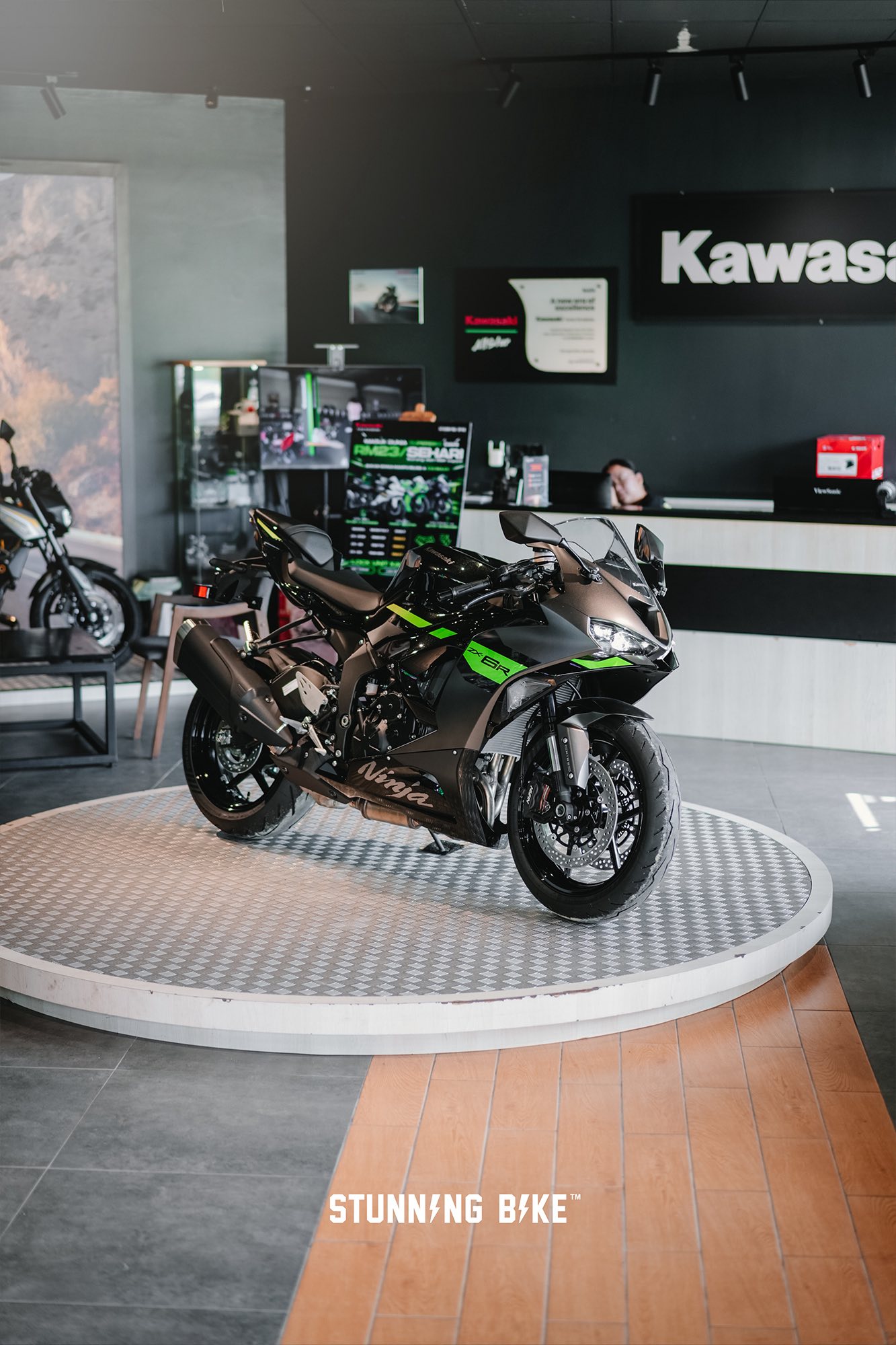 🔥 Brand New Kawasaki ZX-6R (MET. MATT. GRAPHENESTEEL GRAY