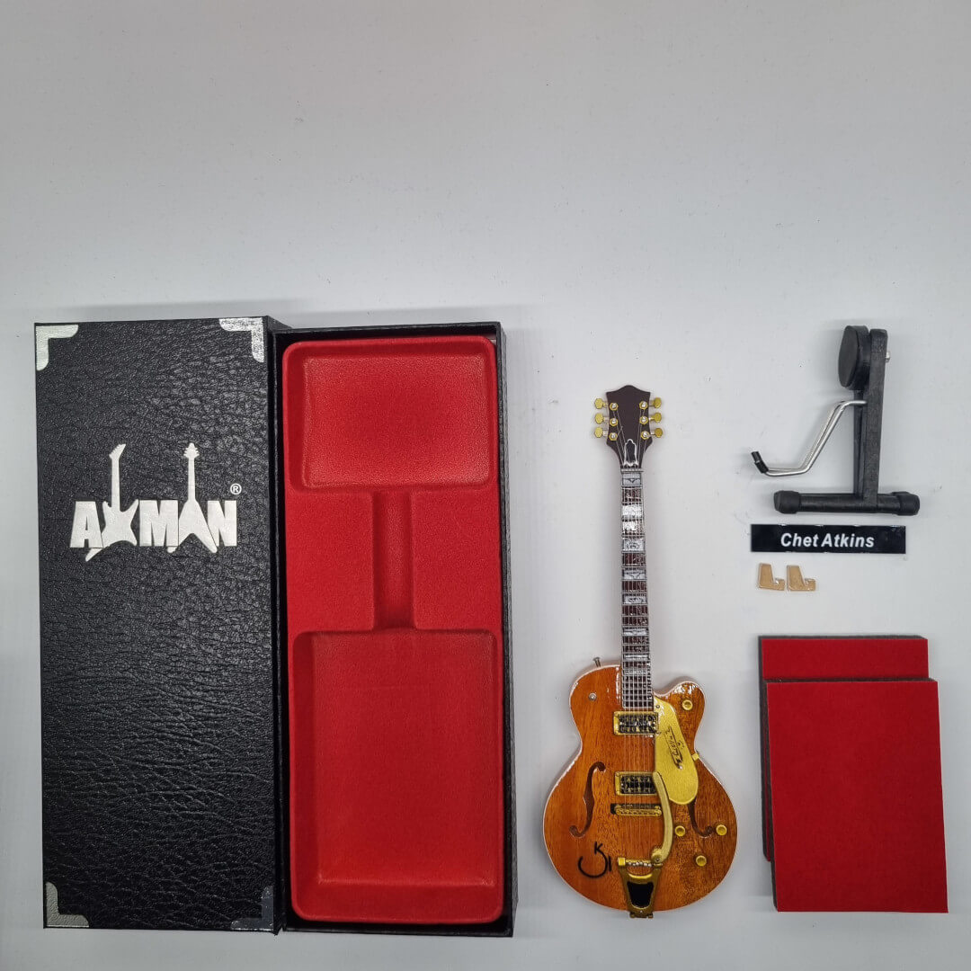 Chet Atkins - Réplique De Guitare Miniature 1/4 Fait Main - Cadeau Musical Avec Boîte Et Support