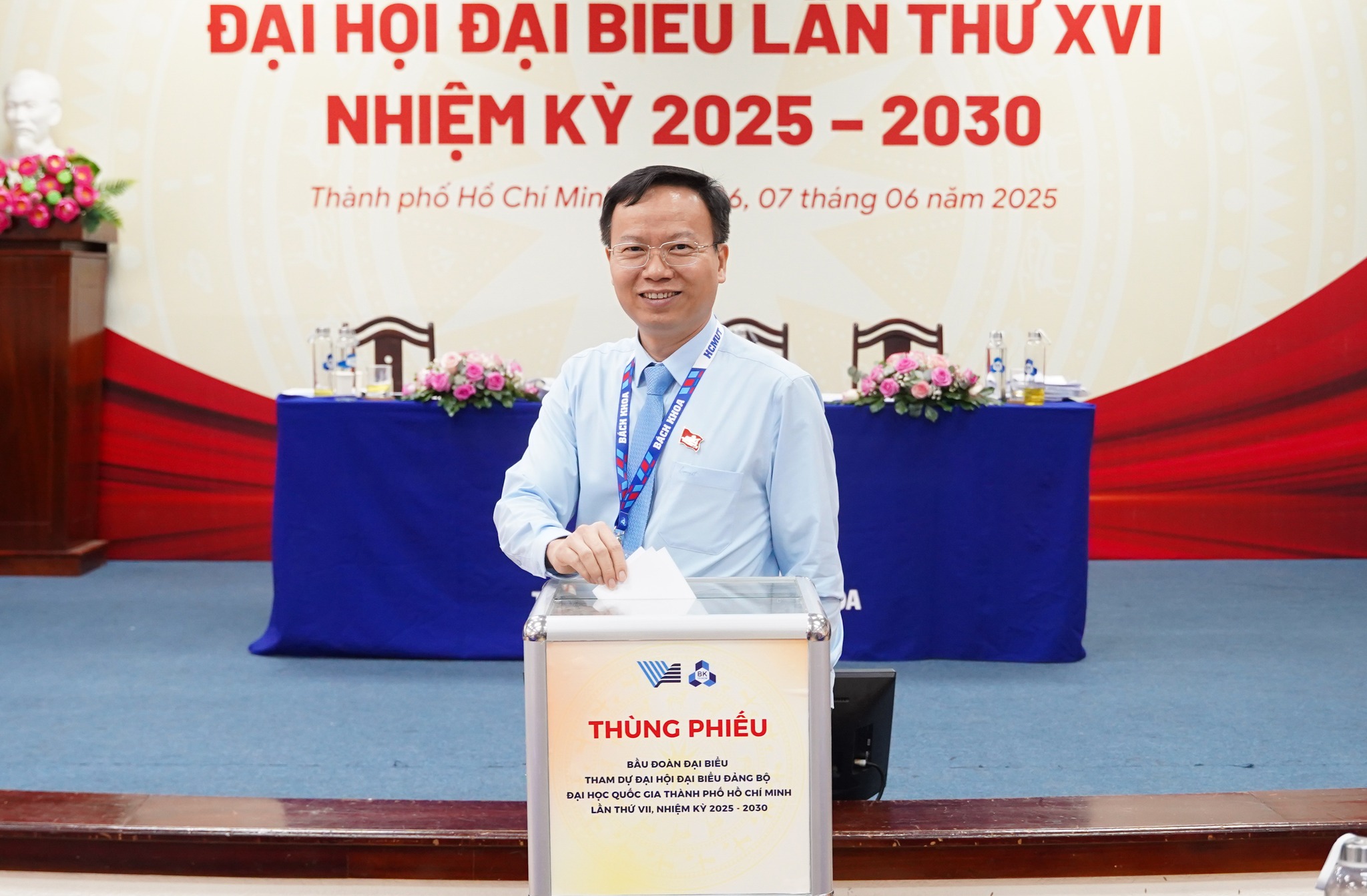 Trường - Đại biểu bỏ phiếu bầu cử. | Facebook