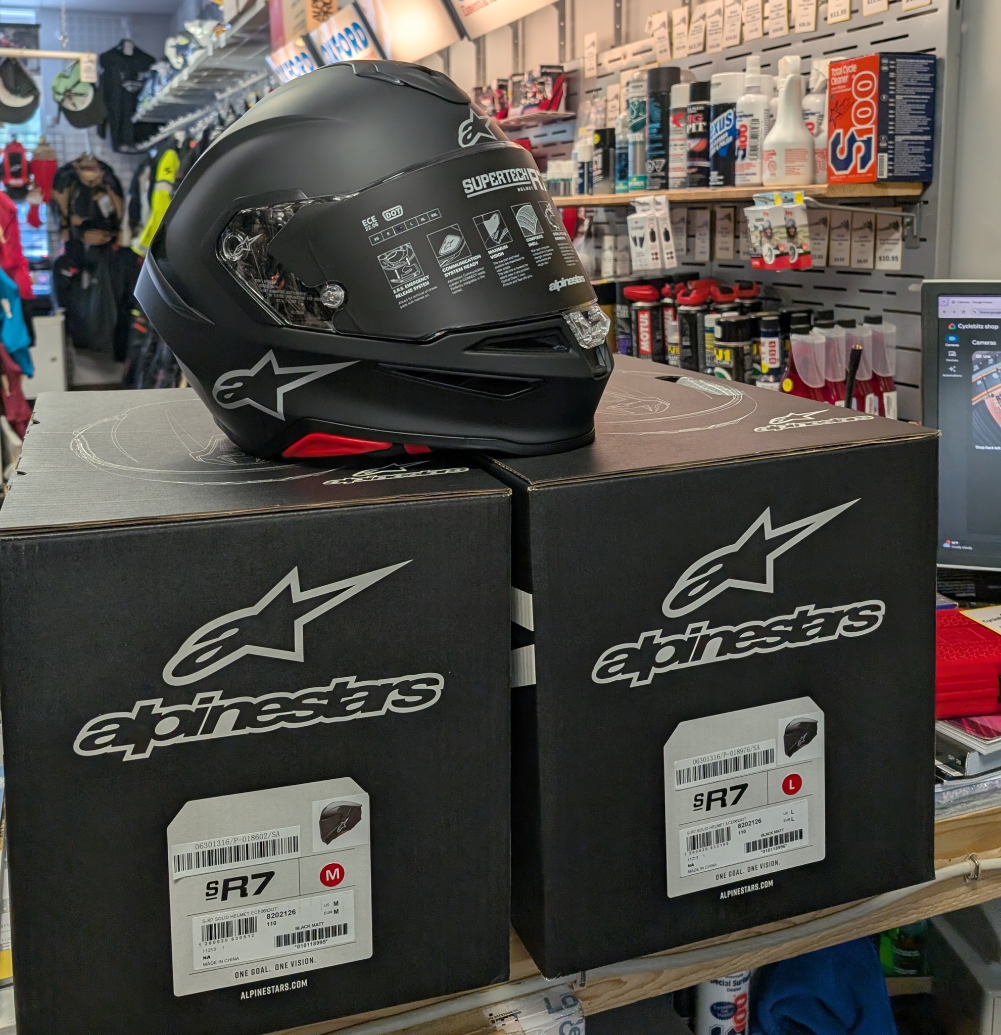 Look what the truck just dropped off at Cyclebitz #techr7
