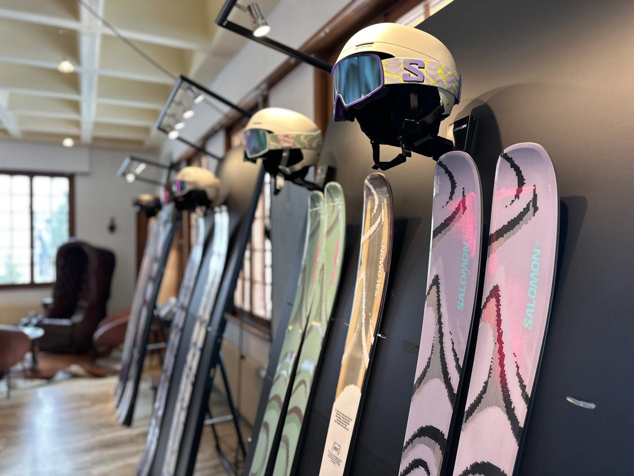 What is the current version of Salomon QST 130 ski boots?