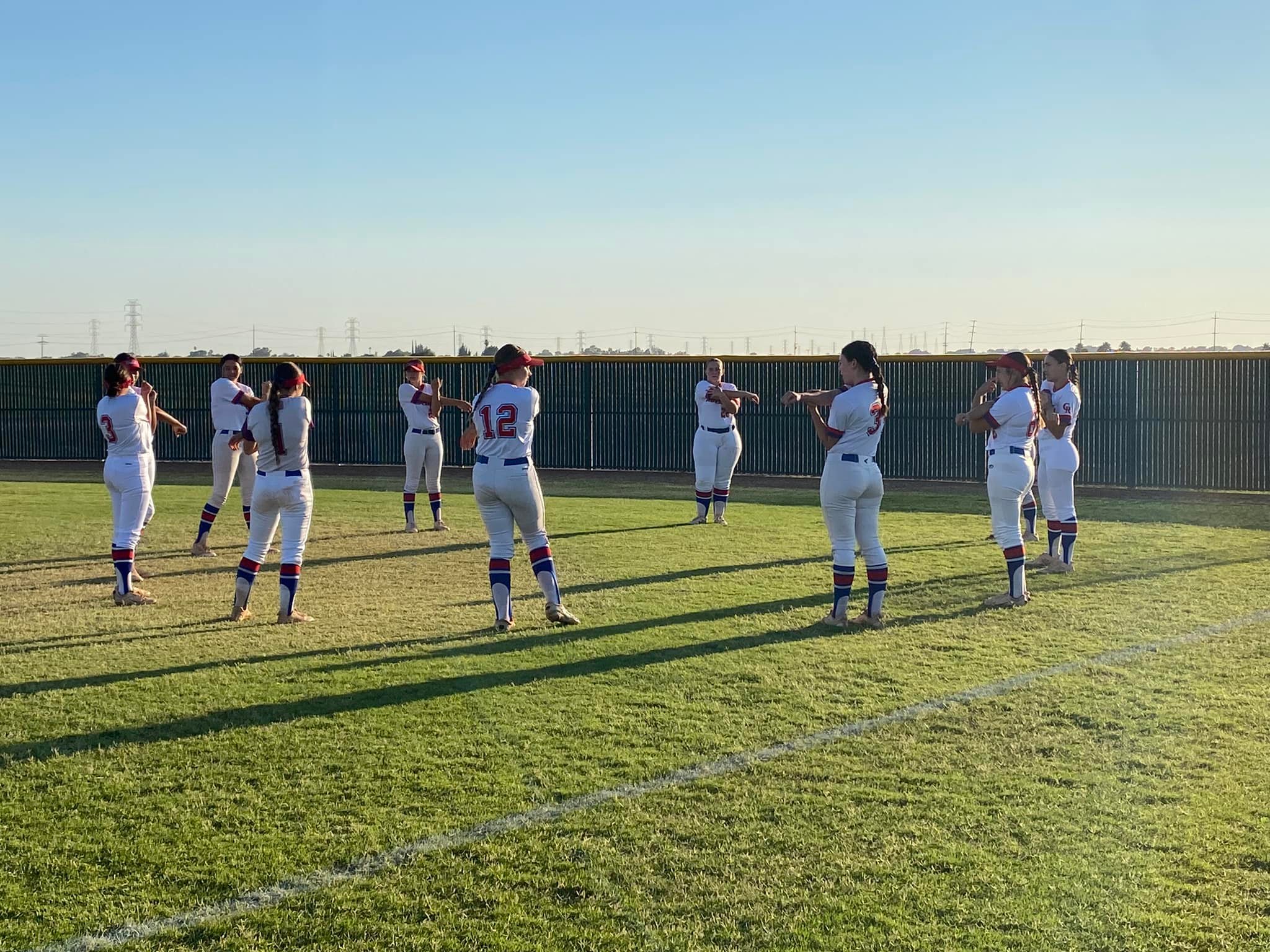 Clovis Rockets Softball 16u Luna
