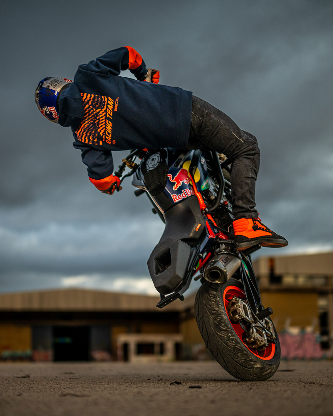 KTMPowerWear - Gear up like a champ with the KINI RED BULL