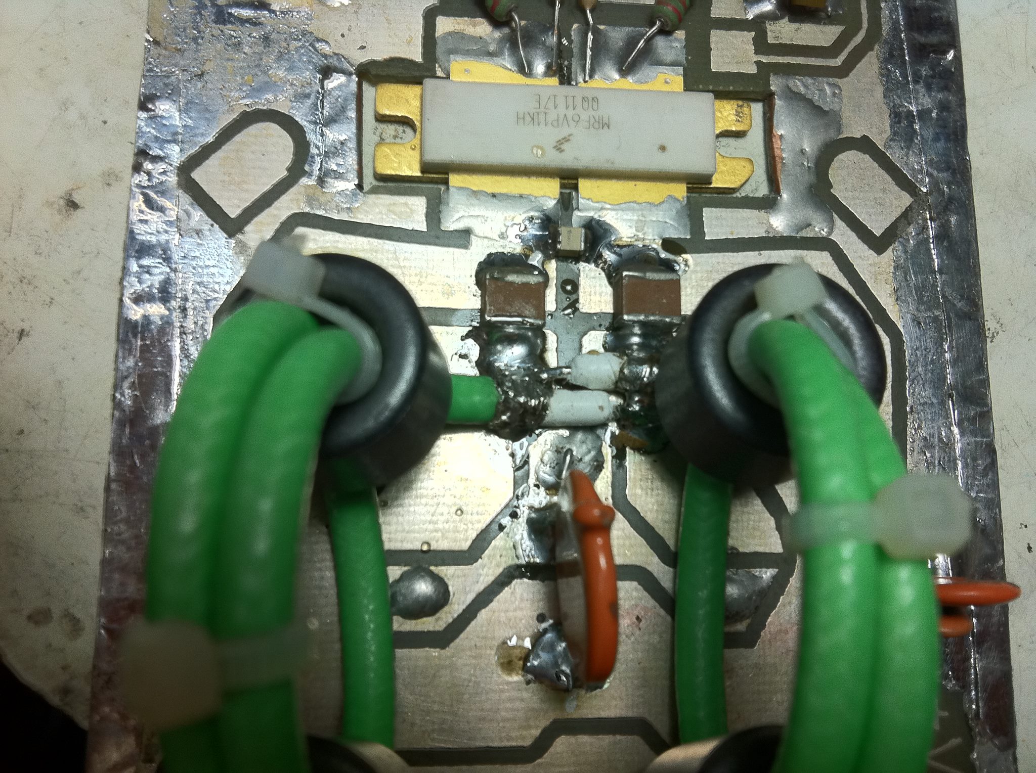 Solid state microwave oven amplifiers found
