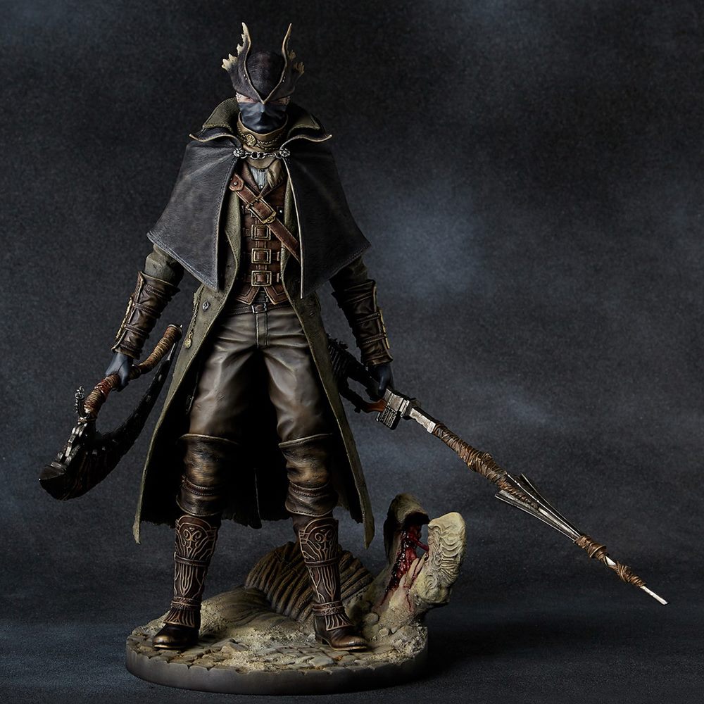 The legendary Hunter from Bloodborne is here! 🩸 Giant Exhibition