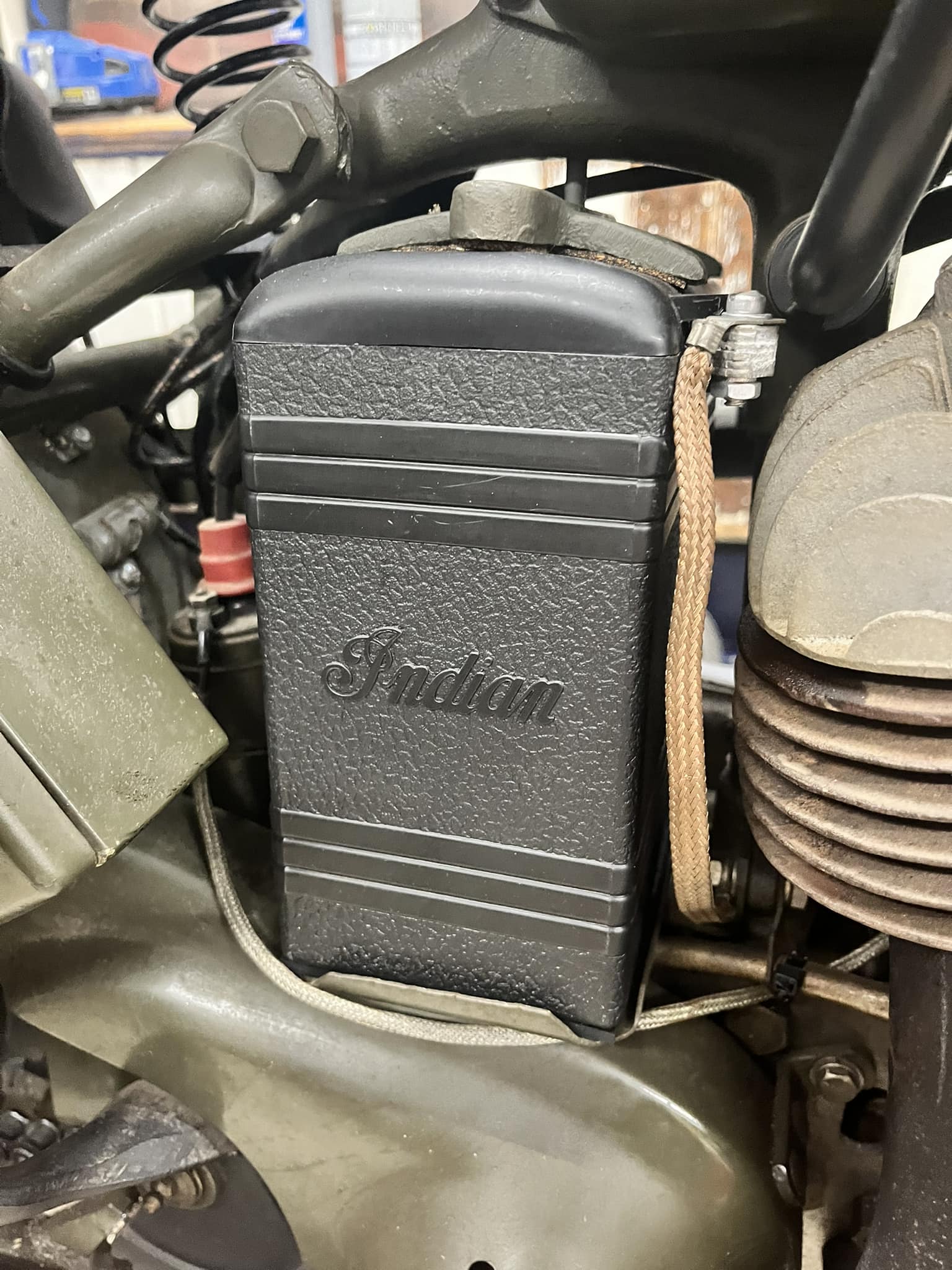 vintage an・an no.24 What battery to use in Indian 741B motorcycle?