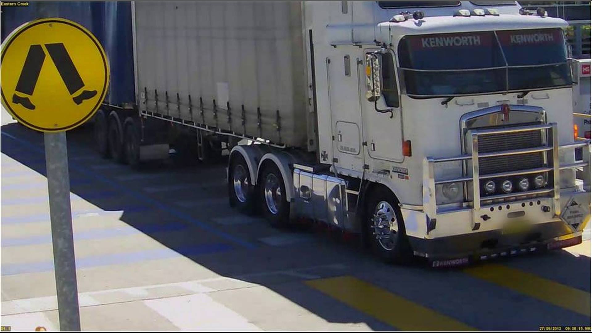NSW - Police release image of truck as part of investigation into theft ...