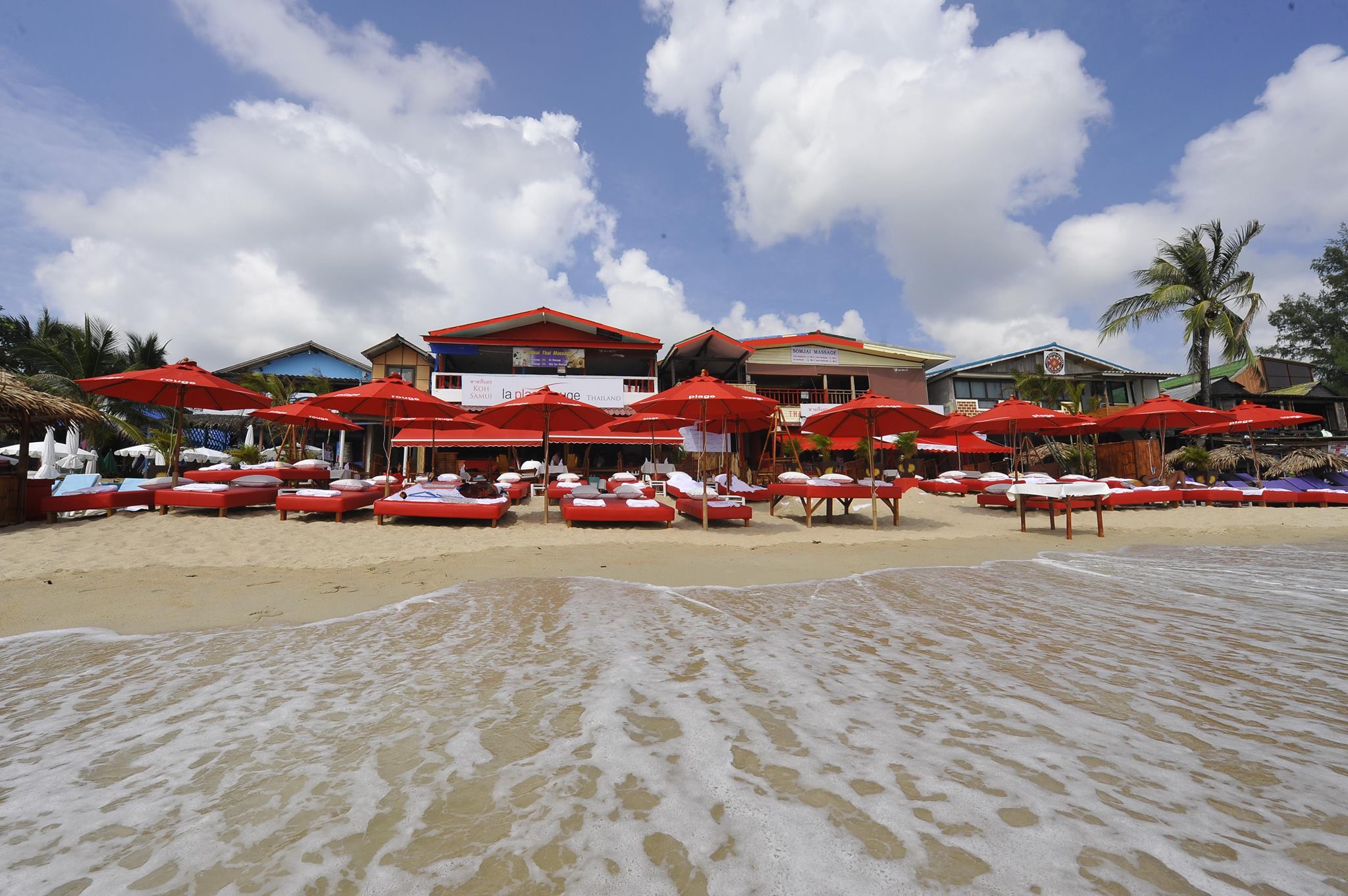 La Plage Rouge About Facebook