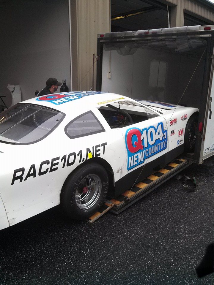 RACE 101 - The Race 101 team has been hard at work changing the rear ...