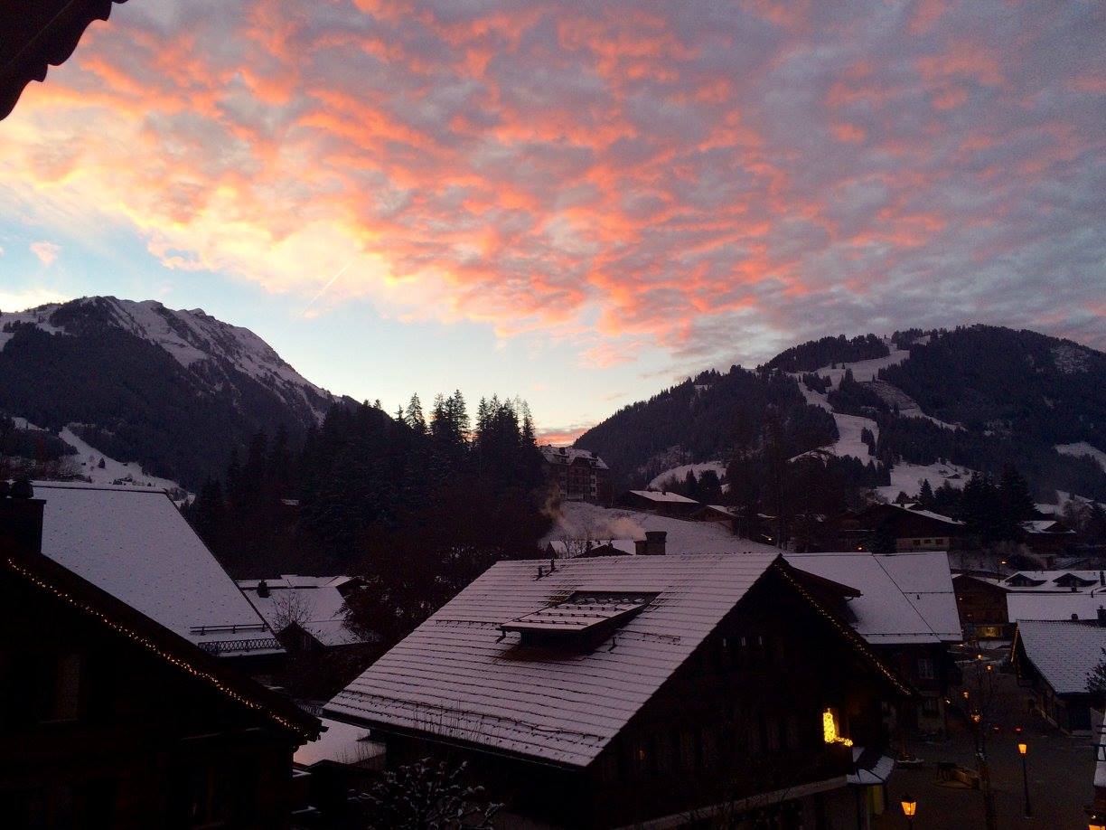 Der Winter Beginnt Morning Glory Over Gstaad Come Up