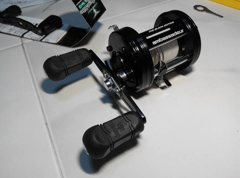 bass fishing baitcaster combo Lew's Mach 2 SKU:CU200M The Bass Pro Shops BAITCASTING REELS Abu Garcia Red Max