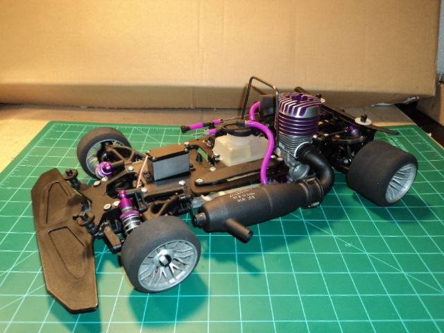 Testing vintage Serpent Impact 2/M2 RC car
