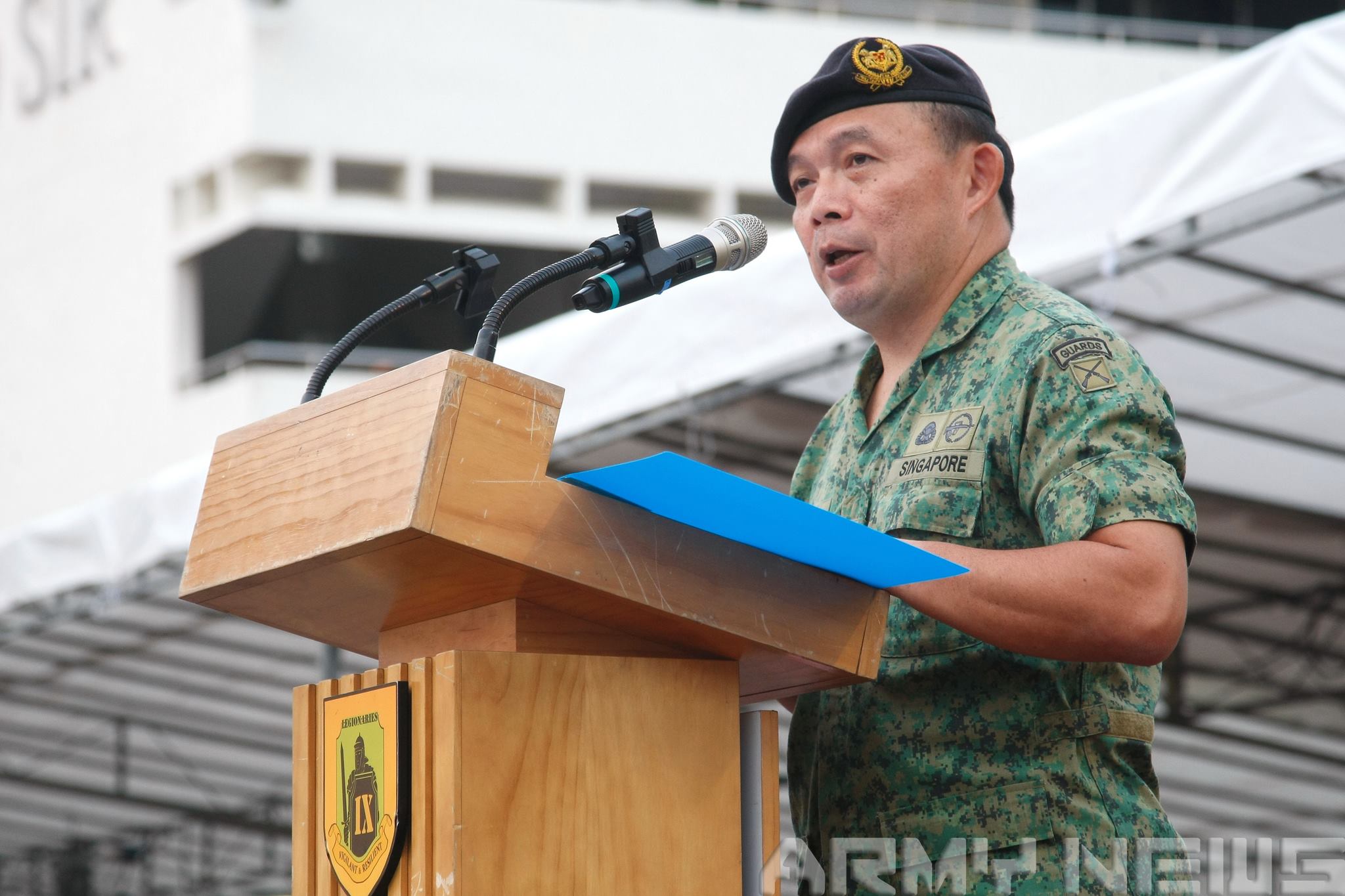 The Singapore Army - In his speech to the soldiers, COL Ong advises ...