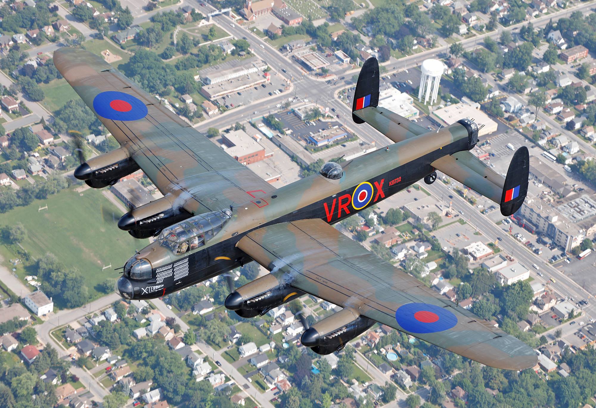 Canadian Warplane Heritage Museum - Lancaster X-Terminator. Photo: Jim ...