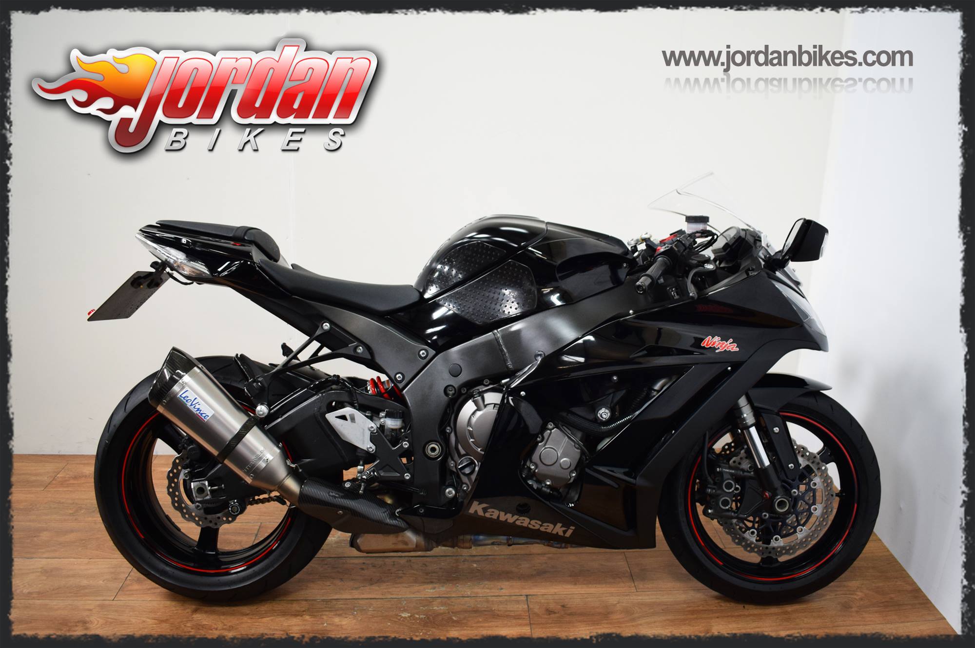 FOR SALE Kawasaki ZX10R 2012/12 plate, 10,703 miles with FSH. Sodl