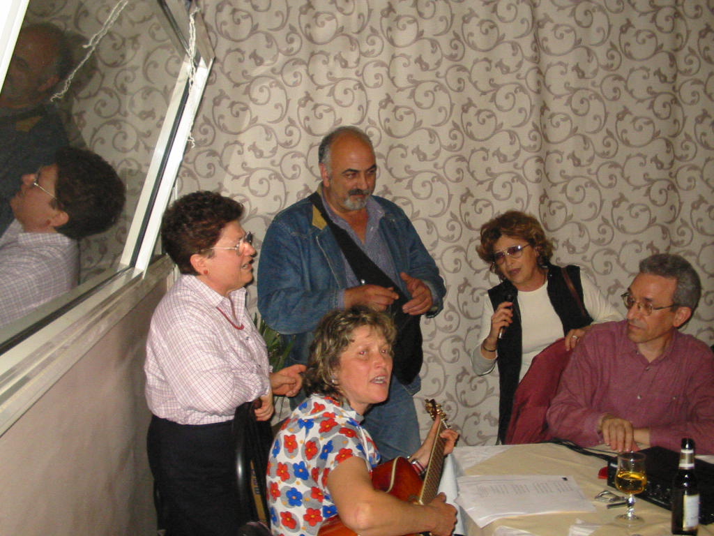 AVOLA IN LABORATORIO - Ricordando quel mercoledì 27 maggio del 2004 ...