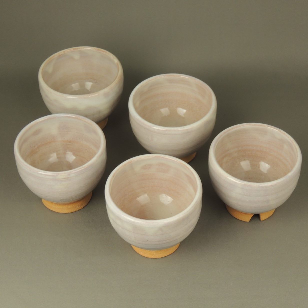 萩焼用の土で作った陶器ボウル 自然模様 高さ13cm 直径