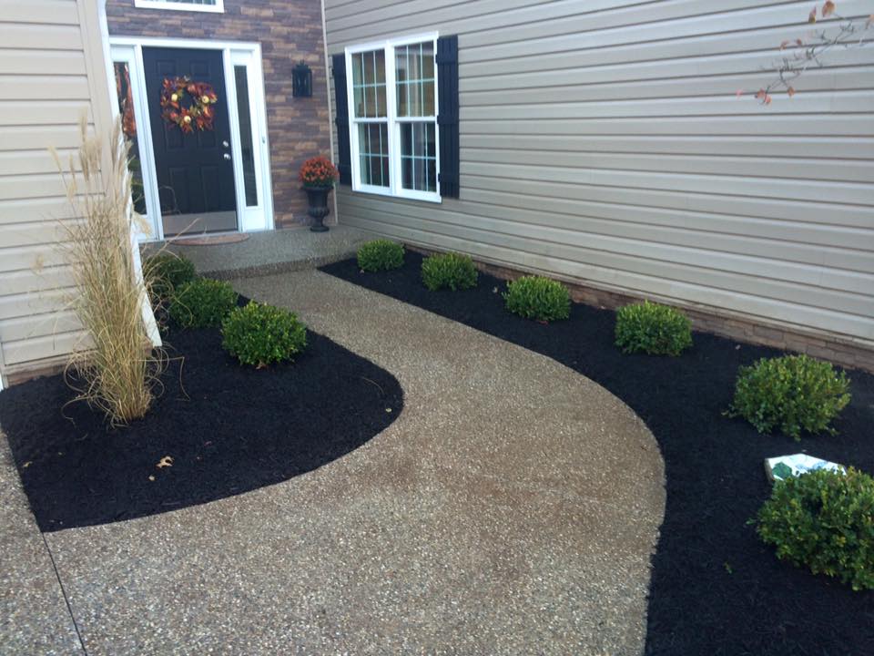 Execu Cuts Lawn and Landscape Specialists | Lawrenceburg KY