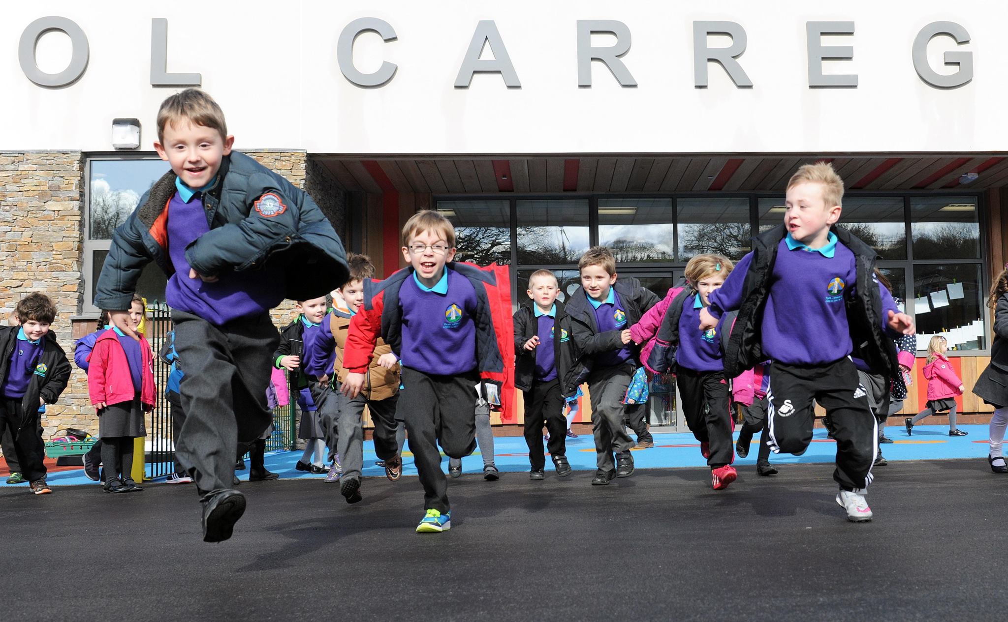 cyngor-sir-g-r-carmarthenshire-county-council-ysgol-carreg-hirfaen
