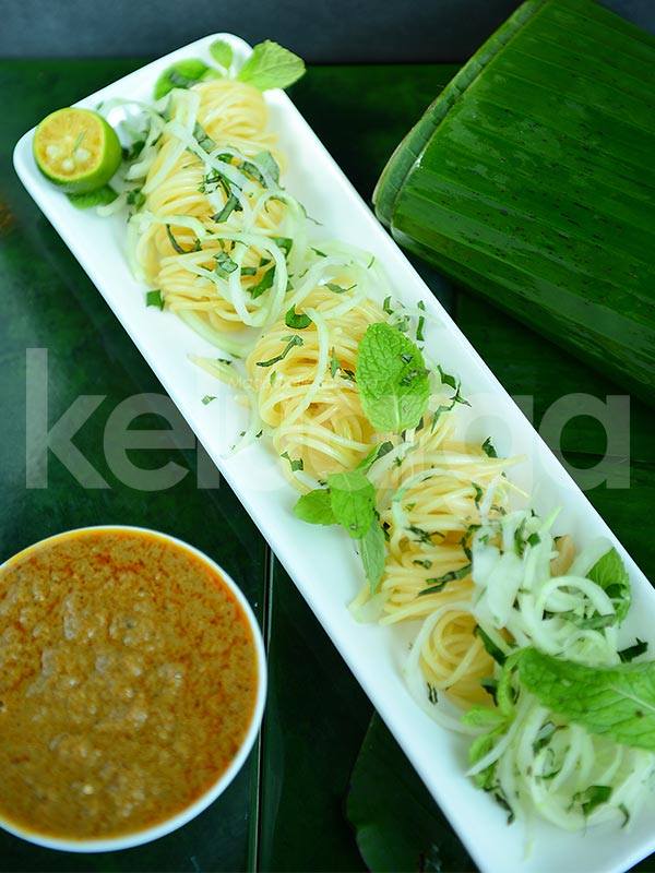 Keluarga 3 Laksa Johor Bahan Bahan 5 Ekor Ikan Sardin 5 Ulas Bawang Merah 3 Ulas Bawang Putih 3 Sm Halia 2 Sudu Besar Udang Kering 350 Ml Santan 2 Sudu Besar