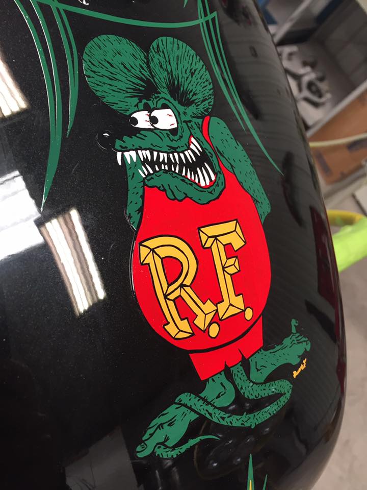 Rocket Kustom Pinstriping