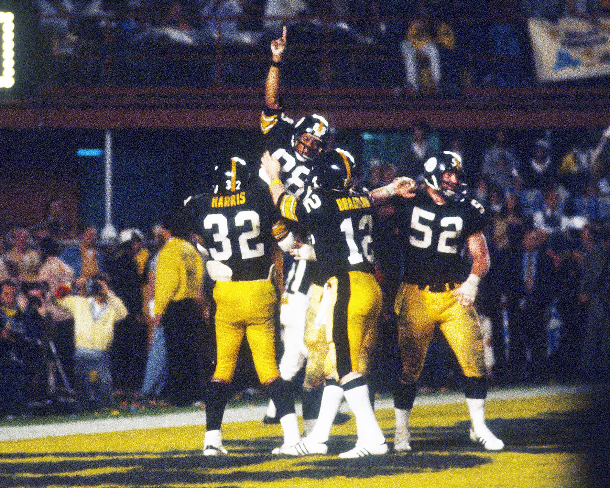 🏆: Super Bowl XIII 📅: January 21, 1979 🏈: Steelers 35 | Cowboys