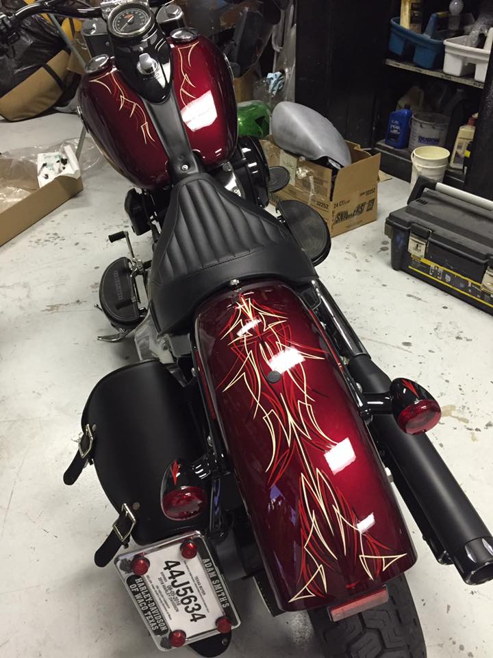 Rocket Kustom Pinstriping
