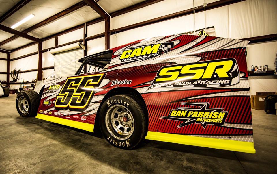EMD Wraps - Scott Sluka's new red scheme for 2017. 🏁... | Facebook