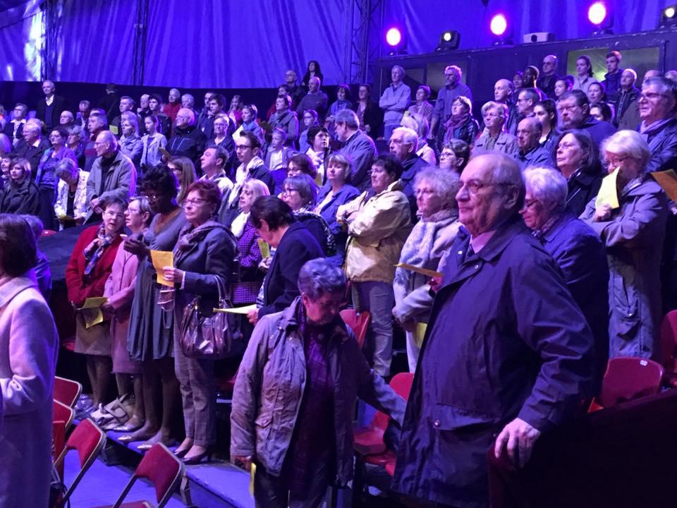 Arlette Gruss - Messe de l'ascension ce matin sous le chapiteau du ...