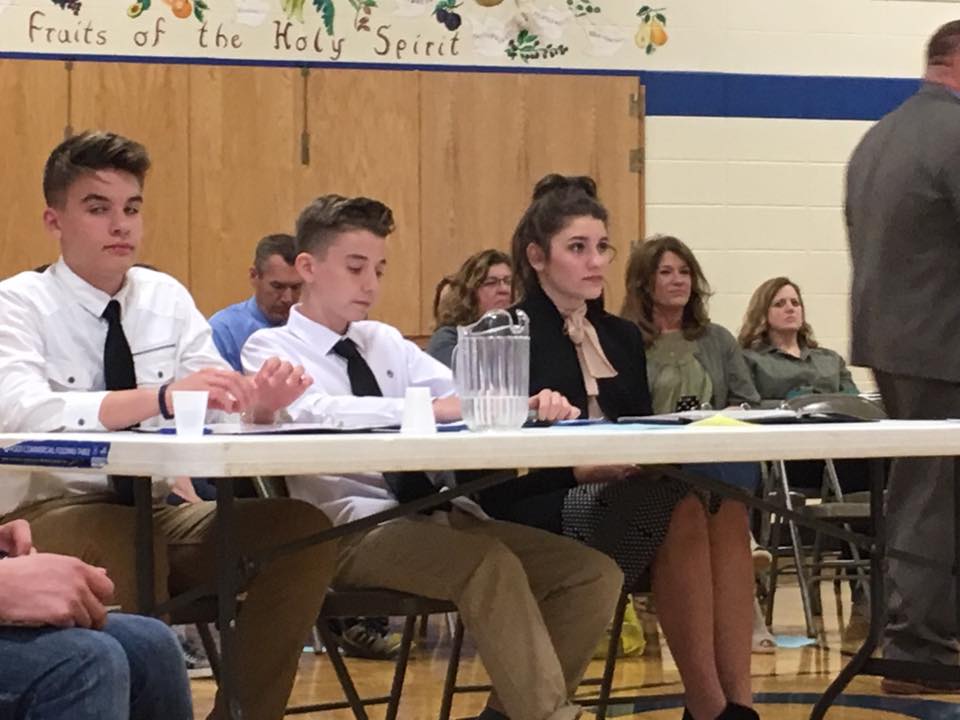 The Holy Cross 8th graders... - Holy Cross Catholic School | Facebook