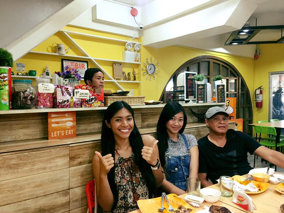 What's - Kahluts with the family! Kahlutz Lechon Manok, Sisig, Atbp ...